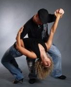 Tanzen erhellt die Herzen - Tanzpartnersuche: Gruppe für Tanzbegeisterte und Tanzpartnersuchende
